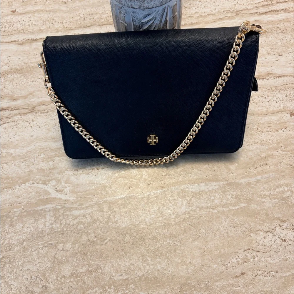 Tory Burch Emerson Black Saffiano Leather Bag with Gold Chain Strap - Picture 11 of 12